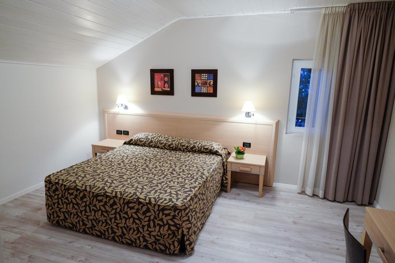 Hotel Monte Cimone Caldonazzo Esterno foto