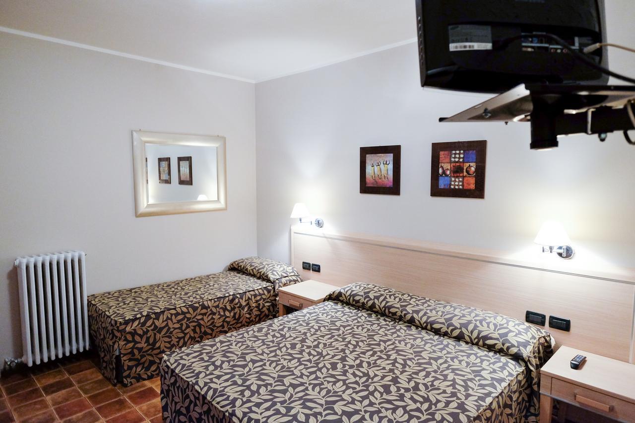 Hotel Monte Cimone Caldonazzo Camera foto