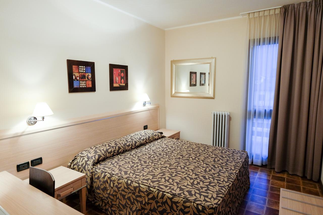 Hotel Monte Cimone Caldonazzo Esterno foto