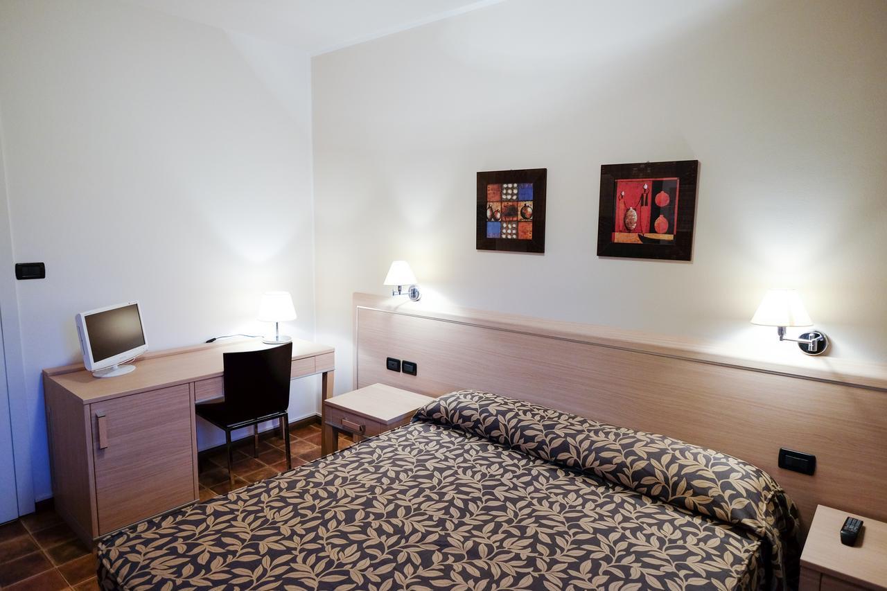 Hotel Monte Cimone Caldonazzo Esterno foto